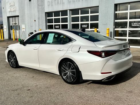 Used 2022 Lexus ES 350 w/ Premium Package image 4