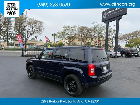 Used 2017 Jeep Patriot Sport FWD image 5