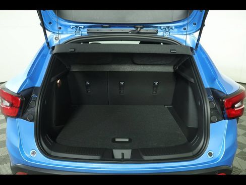 New 2026 Chevrolet Trax RS w/ Sunroof Package FWD image 12