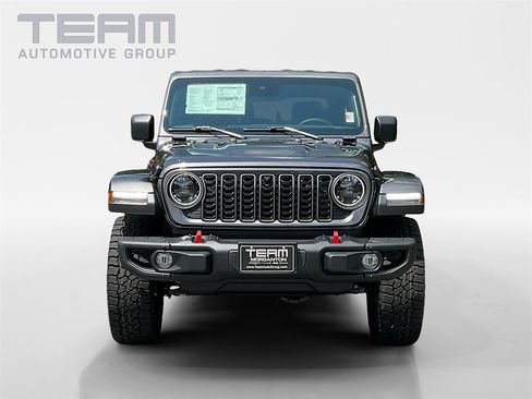 New 2025 Jeep Gladiator Rubicon image 2