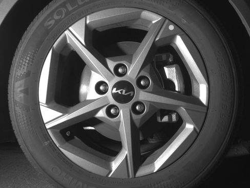 Used 2025 Kia K4 FWD image 13