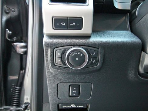 Used 2019 Ford F250 Lariat AWD/4WD image 23