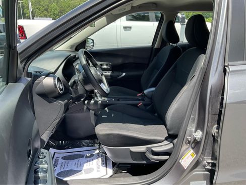 Used 2024 Nissan Kicks SV FWD image 12