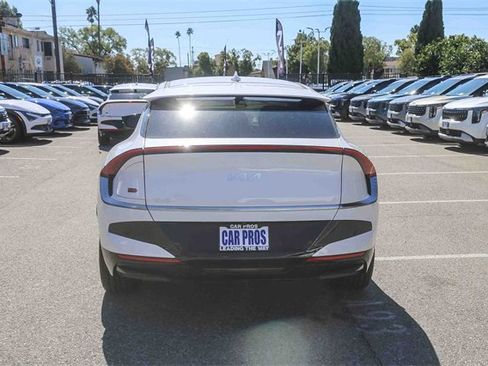 New 2025 Kia EV6 Wind image 16