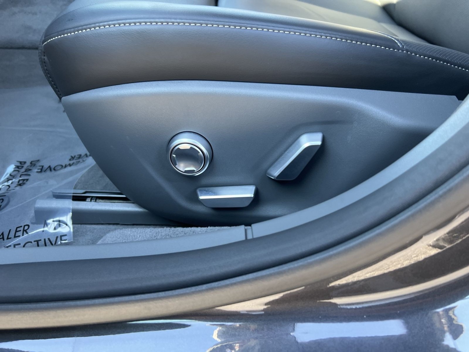 Used 2025 Lucid Air Touring AWD/4WD image 14