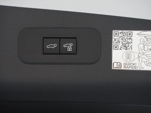 New 2025 Toyota Crown Signia image 36