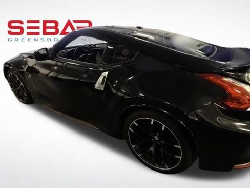 Used 2015 Nissan 370Z NISMO RWD image 2