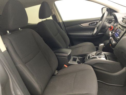 Used 2019 Nissan Rogue Sport S image 21