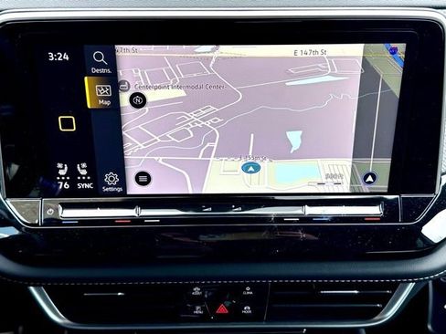 Used 2025 Volkswagen Atlas Cross Sport SEL R-Line image 15