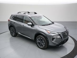 Used 2025 Nissan Rogue Platinum AWD/4WD video 3