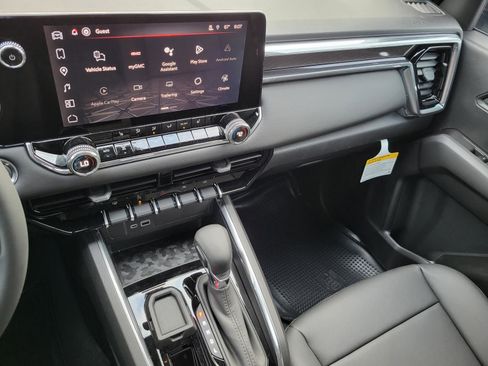 New 2026 GMC Canyon Elevation w/ Convenience Package image 9