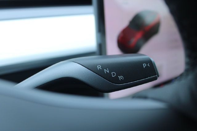 Used 2021 Tesla Model Y Long Range AWD/4WD image 20