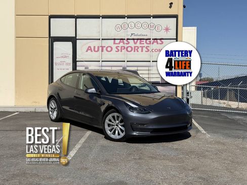 Used 2023 Tesla Model 3 Standard Range RWD image 1