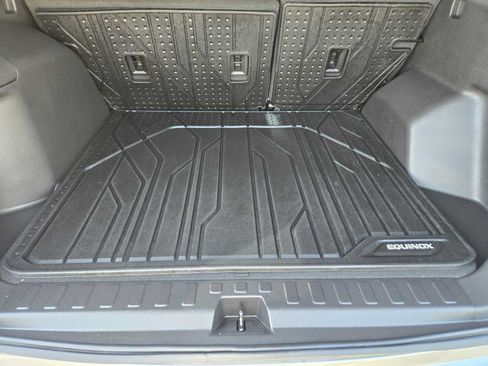 Certified 2024 Chevrolet Equinox RS FWD image 30