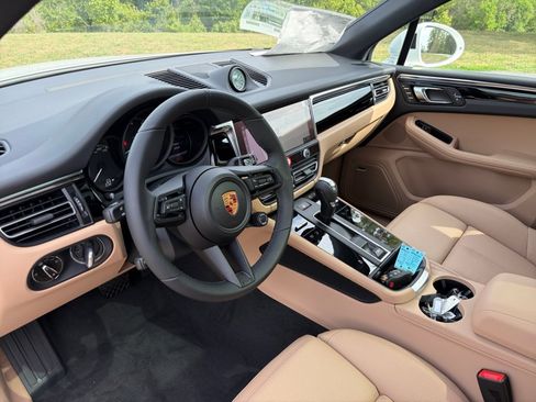 New 2026 Porsche Macan Turbo AWD/4WD image 15