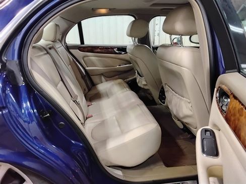 Used 2004 Jaguar XJ8 RWD image 12