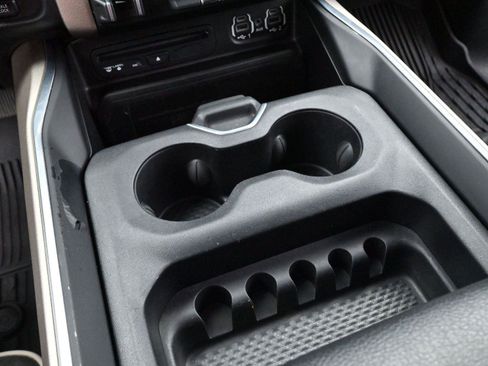 Used 2019 RAM 1500 Laramie image 25