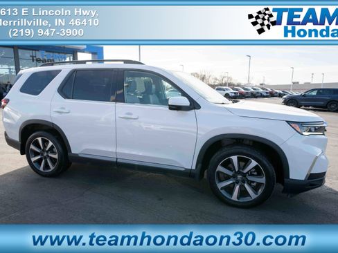 Used 2023 Honda Pilot Elite image 1