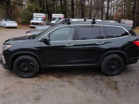 Used 2019 Honda Pilot LX image 4