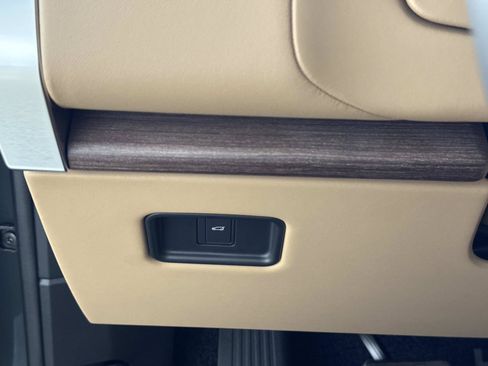 New 2026 Land Rover Range Rover SE AWD/4WD image 35