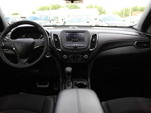 Used 2023 Chevrolet Equinox RS FWD image 6