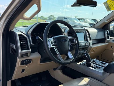 Used 2017 Ford F150 Lariat w/ Equipment Group 502A Luxury AWD/4WD image 4