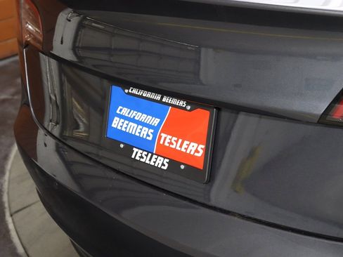 Used 2021 Tesla Model 3 Standard Range Plus RWD image 11
