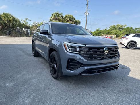 New 2026 Volkswagen Atlas Cross Sport SEL R-Line AWD/4WD image 8