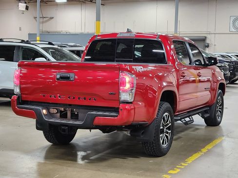 Used 2022 Toyota Tacoma TRD Sport w/ Technology Package RWD image 8