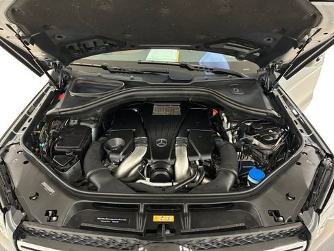 Used 2018 Mercedes-Benz GLS 550 4MATIC image 11