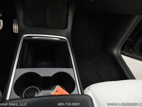Used 2022 Tesla Model Y Performance AWD/4WD image 30