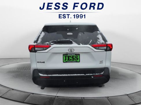 Used 2024 Toyota RAV4 LE image 4