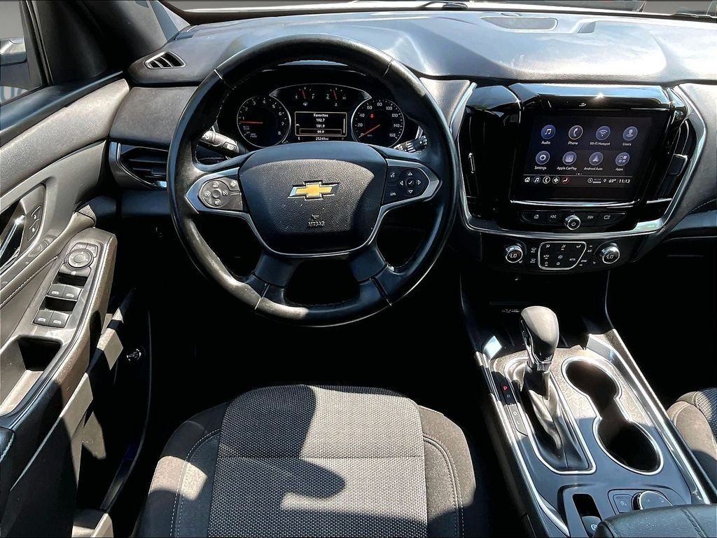 Used 2023 Chevrolet Traverse LT AWD/4WD image 18