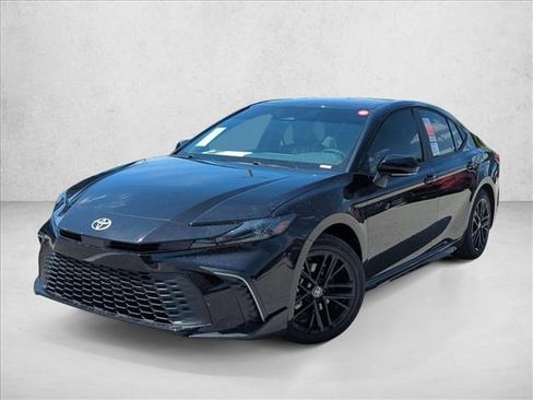 New 2026 Toyota Camry SE image 1