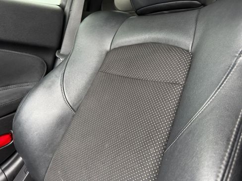 Used 2014 Nissan 370Z Touring w/ Sport Package image 24