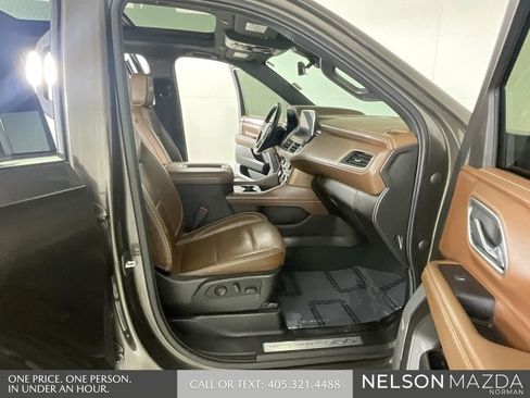 Used 2021 Chevrolet Tahoe High Country w/ Premium Package AWD/4WD image 15