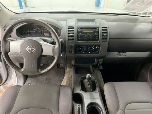 Used 2013 Nissan Frontier S w/ S Preferred Pkg image 10