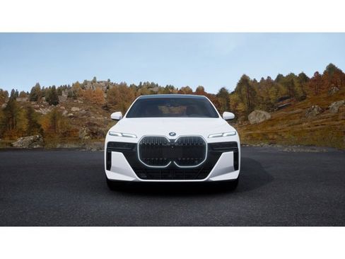 New 2026 BMW i7 eDrive50 image 3