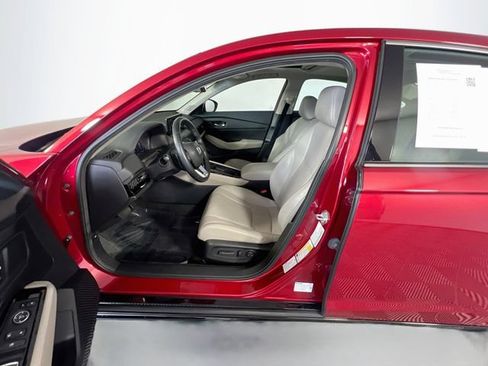Used 2024 Honda Accord Touring image 10