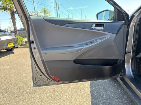 Used 2013 Hyundai Sonata GLS FWD image 15