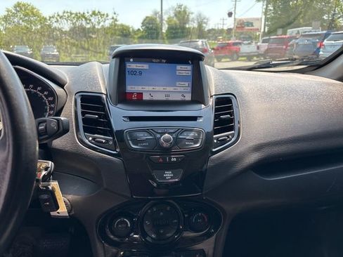 Used 2019 Ford Fiesta SE w/ Equipment Group 201A FWD image 14