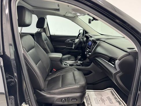 Used 2020 Chevrolet Traverse Premier w/ Redline Edition FWD image 16