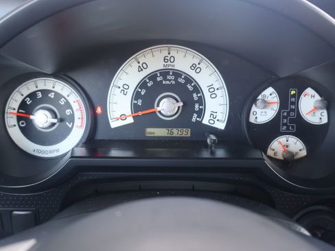 Used 2007 Toyota FJ Cruiser 4WD image 2