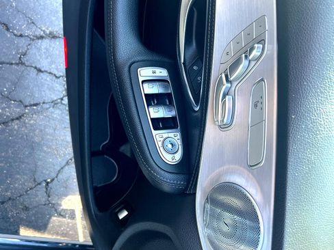 Used 2015 Mercedes-Benz C 300 4MATIC Sedan image 11