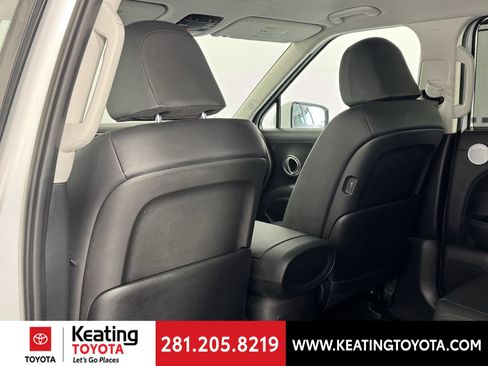 Used 2026 Hyundai Palisade SEL FWD image 16