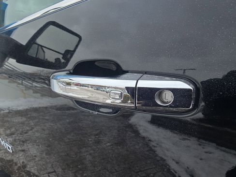 Used 2022 Chevrolet Silverado 2500 LTZ w/ Snow Plow Prep/Camper Package image 14