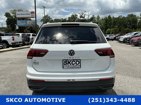 Used 2024 Volkswagen Tiguan SE FWD image 6