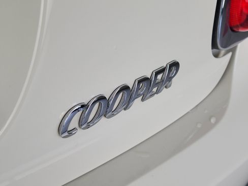 Used 2019 MINI Cooper 2-Door Hardtop FWD image 5
