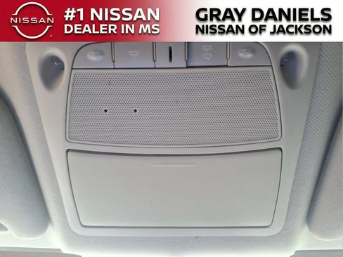 Used 2018 Nissan Sentra SV FWD image 21