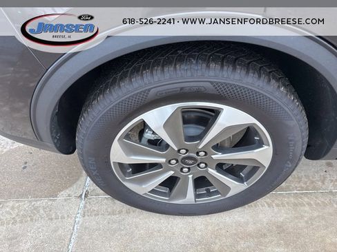 Used 2023 Ford Escape Platinum image 7